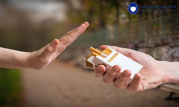 Hút thuốc có thể là yếu tố nguy cơ gây ung thư bàng quang