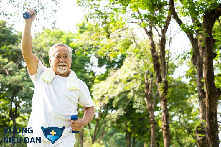 Can thiệp điều trị tình trạng tiểu không tự chủ giúp người cao tuổi sống vui, sống khỏe